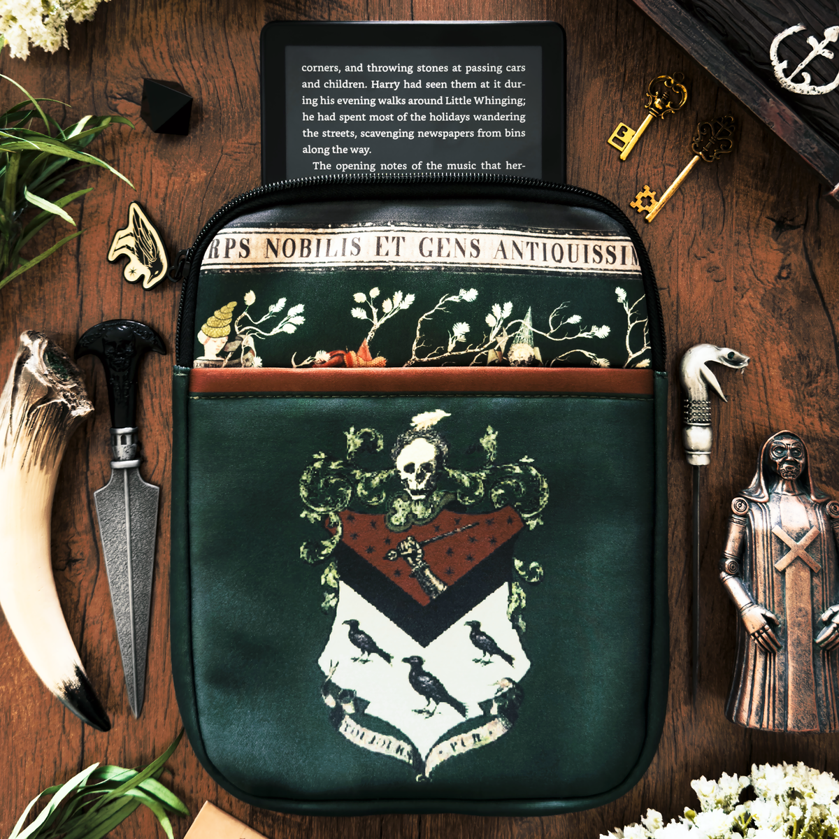 Harry Potter House of Black E-Reader Book Sleeve (7'' x 9'')