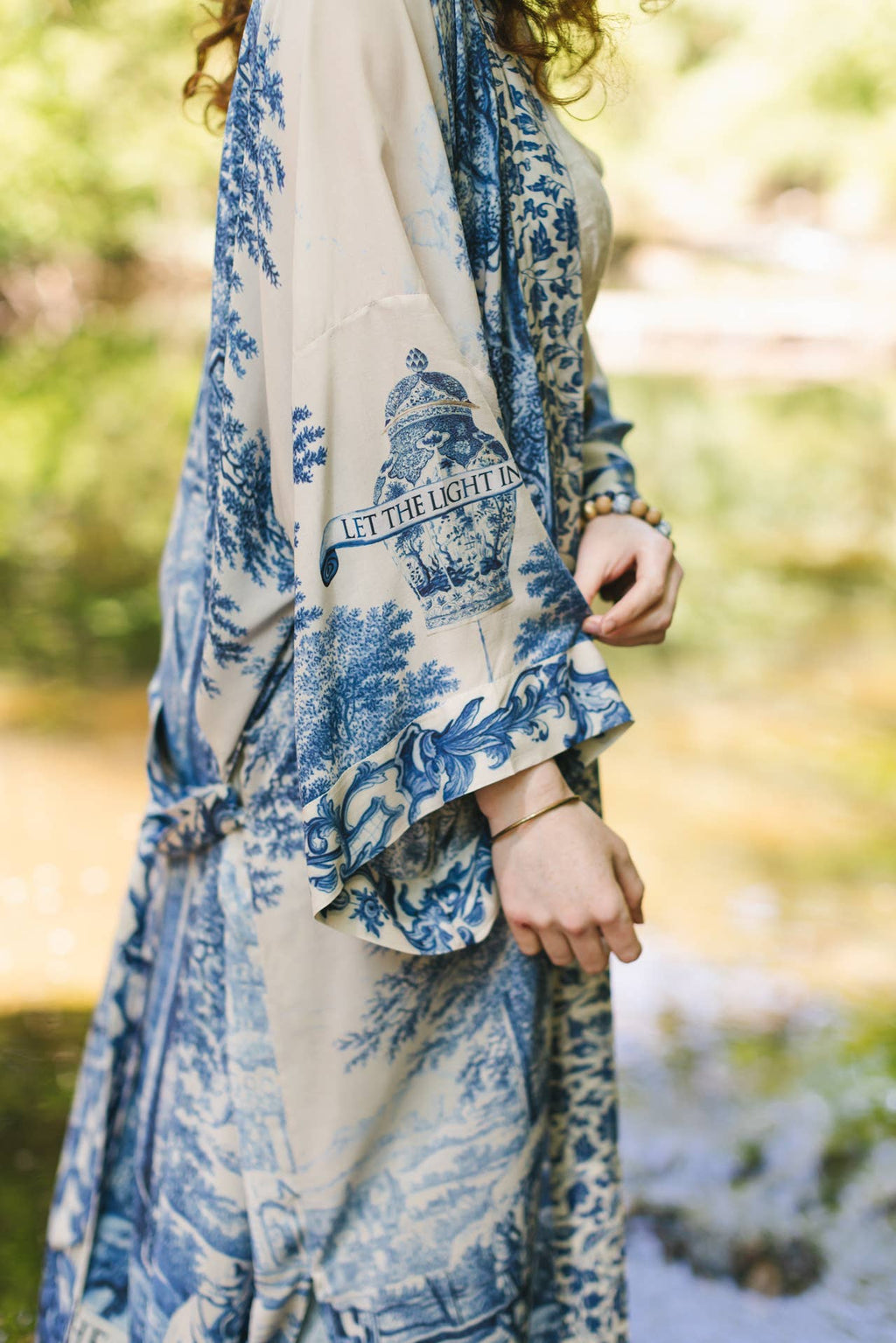 Let The Light In Opera Duster Kimono Robe Blue Delft Toile