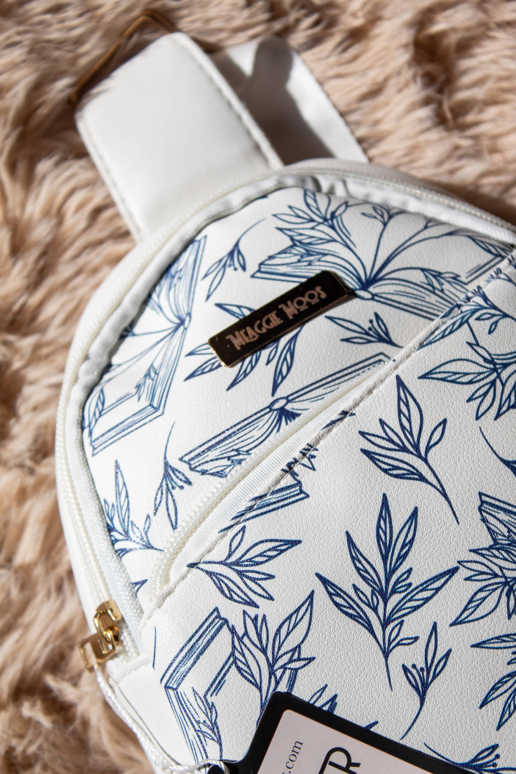Bookish E-Reader Crossbody Tech Bag | Porcelain Books