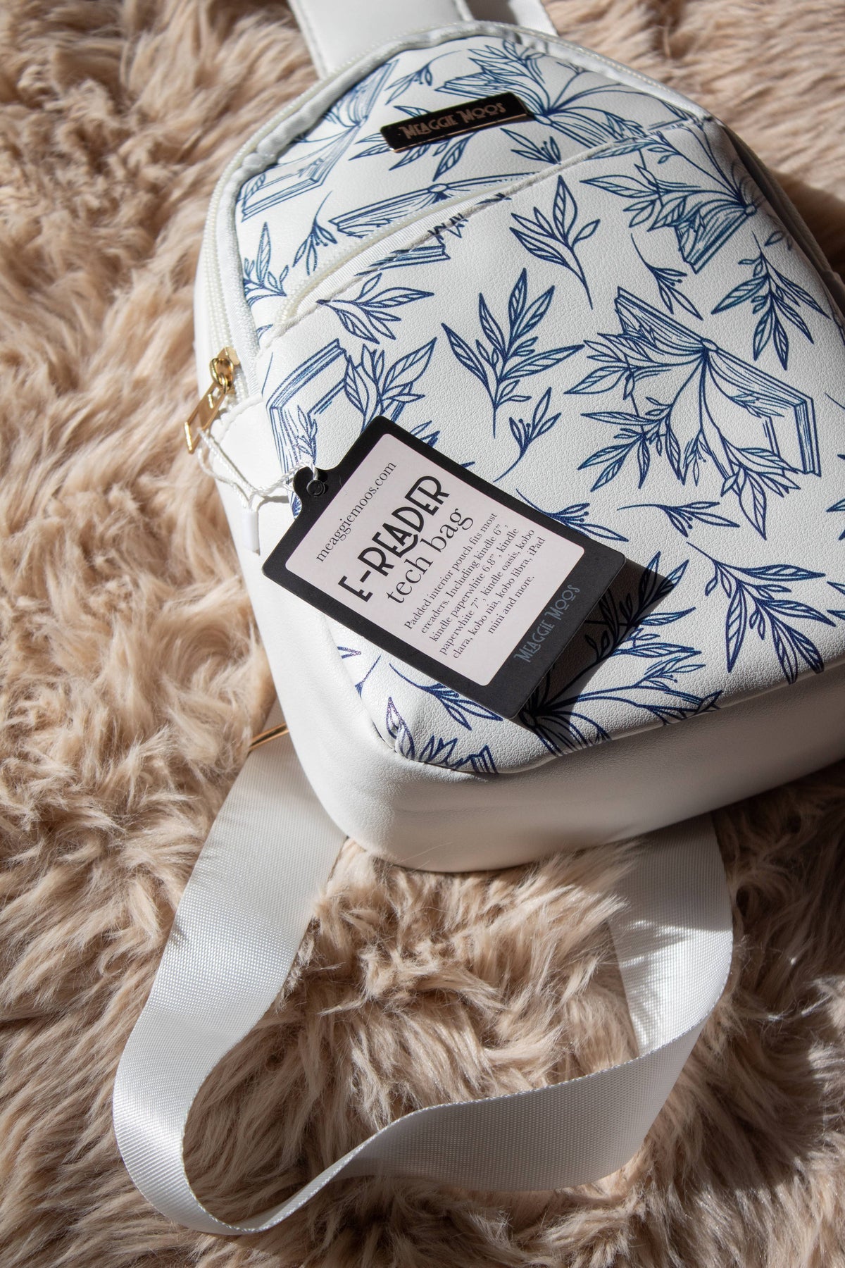 Bookish E-Reader Crossbody Tech Bag | Porcelain Books